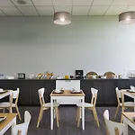 Hotel Comfort Toulouse Sud 3*
