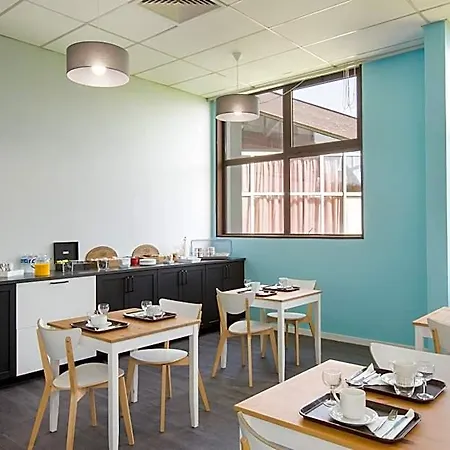 Hotel Comfort Toulouse Sud 3*